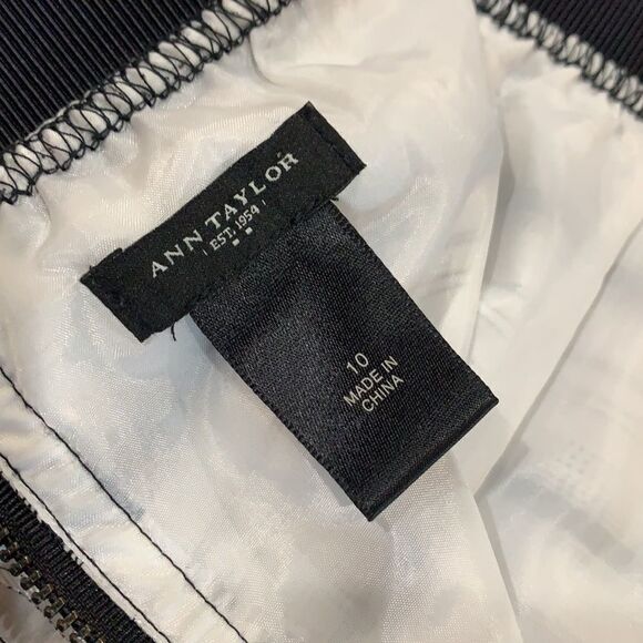 Ann Taylor Skirt White/Black/Silver Sz 10 - Picture 10 of 11
